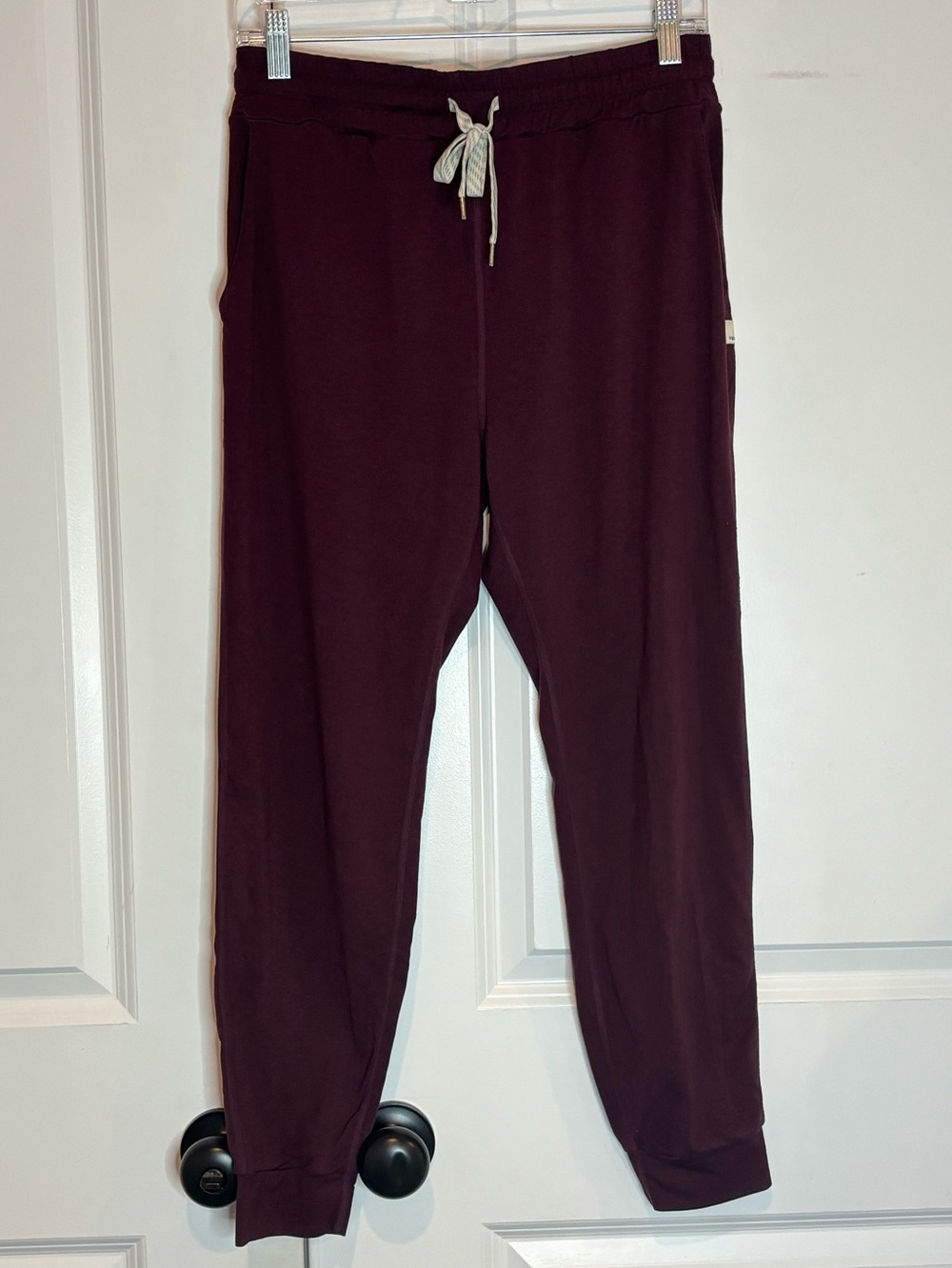 Vuori Performance Jogger Pants Burgundy M
